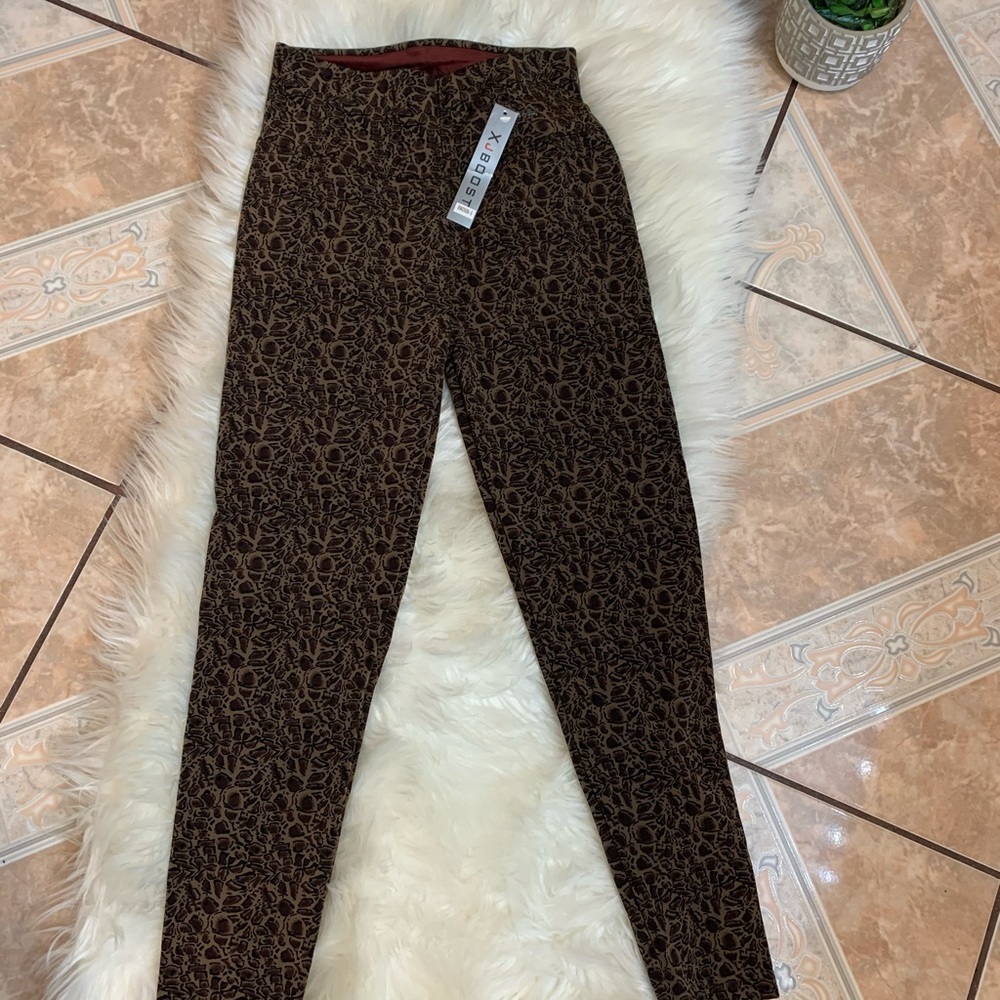 Leopard print leggings